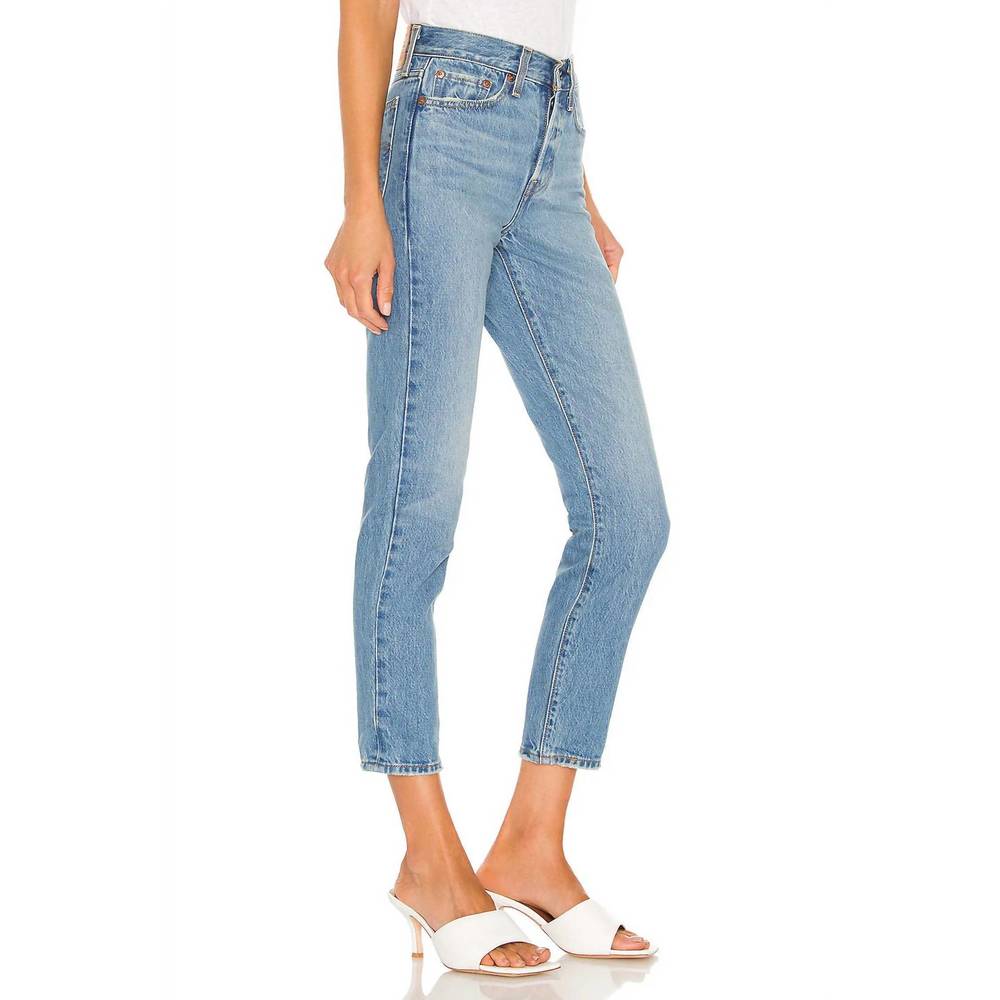 NEW LEVI'S wedgie icon fit ankle jeans in athens pushed - light wash - Picture 2 of 3
